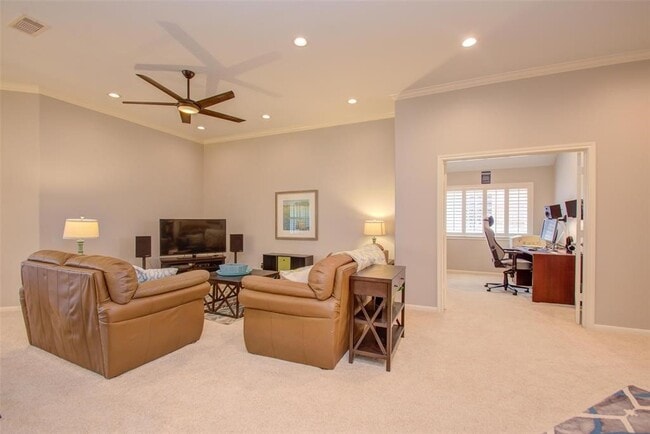 Building Photo - 15950 Cottage Ivy Cir