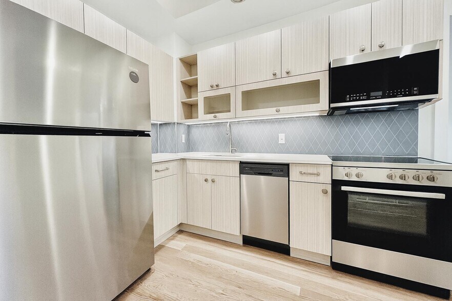 Building Photo - 524 W 134th St