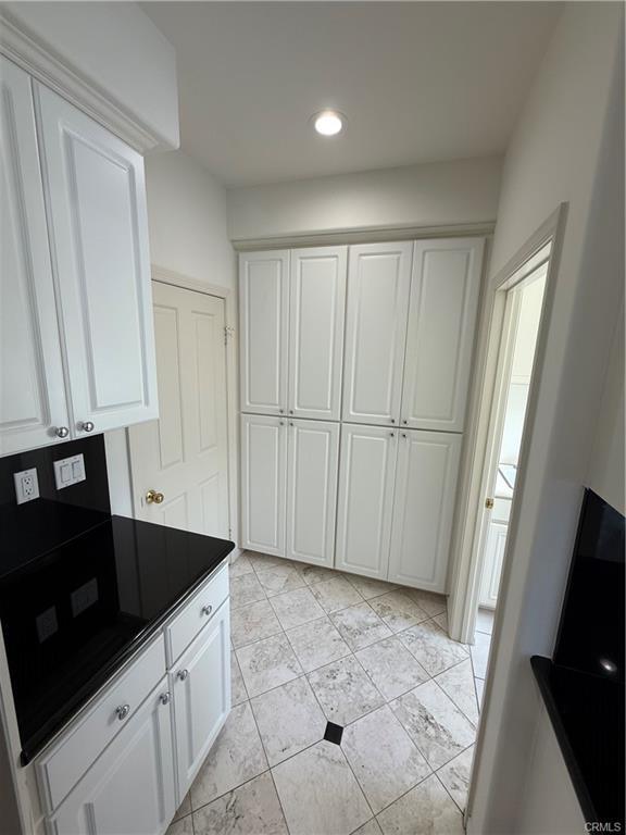 Building Photo - 6 Ponte