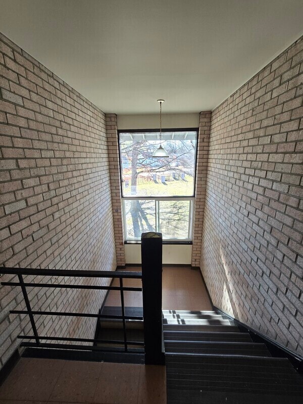 Building Photo - 806 Brook Hill Rd