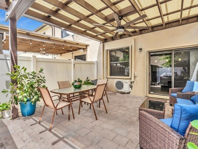 Building Photo - 8926 W 35th Ct