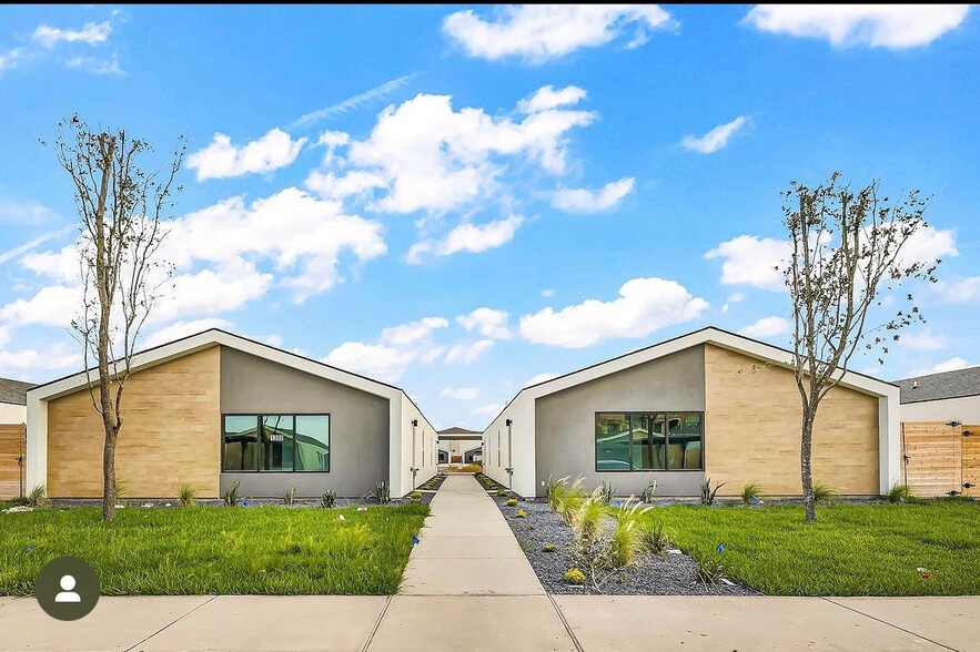 Building Photo - 1308 E Hibiscus Ave