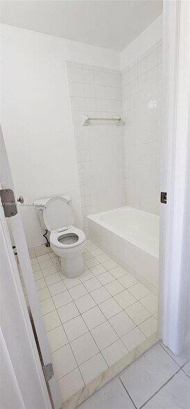 Building Photo - 1158 NW 124th Ave