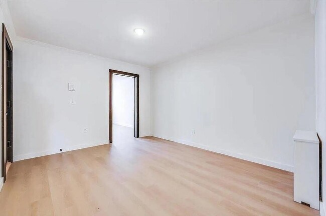 Building Photo - 608 Palisade Ave