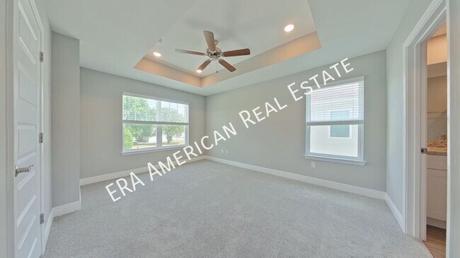 Building Photo - 844 Fairview Dr