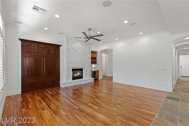 Building Photo - 1447 Foothills Village Dr