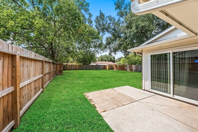 Building Photo - 22831 Millgate Dr