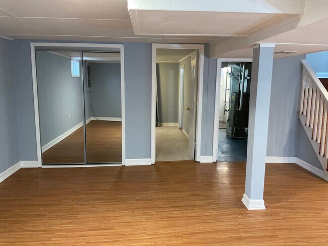 Building Photo - Fully updated 4BR 2BA single family brick home in Connecticut Ave Estates