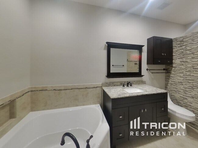 Building Photo - 13504 Red Ear Ct
