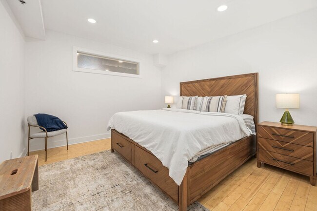 Building Photo - 339 N West Ave