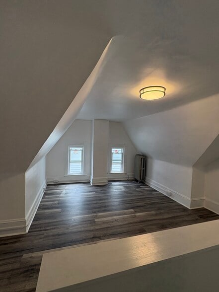Building Photo - 334 Cypress St