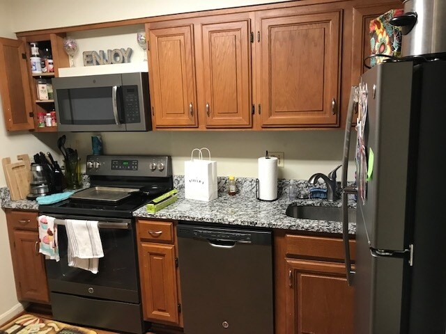 Building Photo - 4410 Washington Blvd