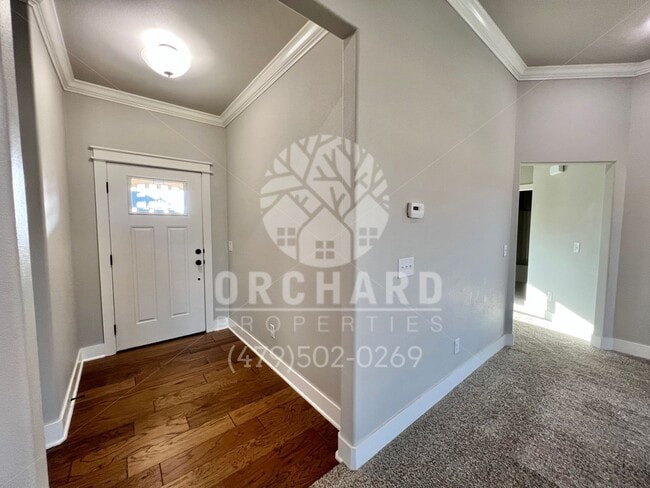 Building Photo - Single Family Home- Well-Sought After Well...