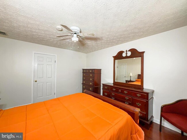 Building Photo - 107 Bonhill Dr