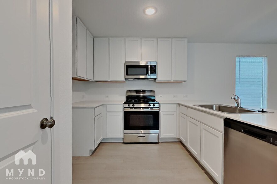 Building Photo - 6816 Marble Rdg