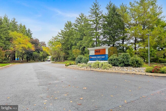 Building Photo - 2415 Ravens Crest Dr