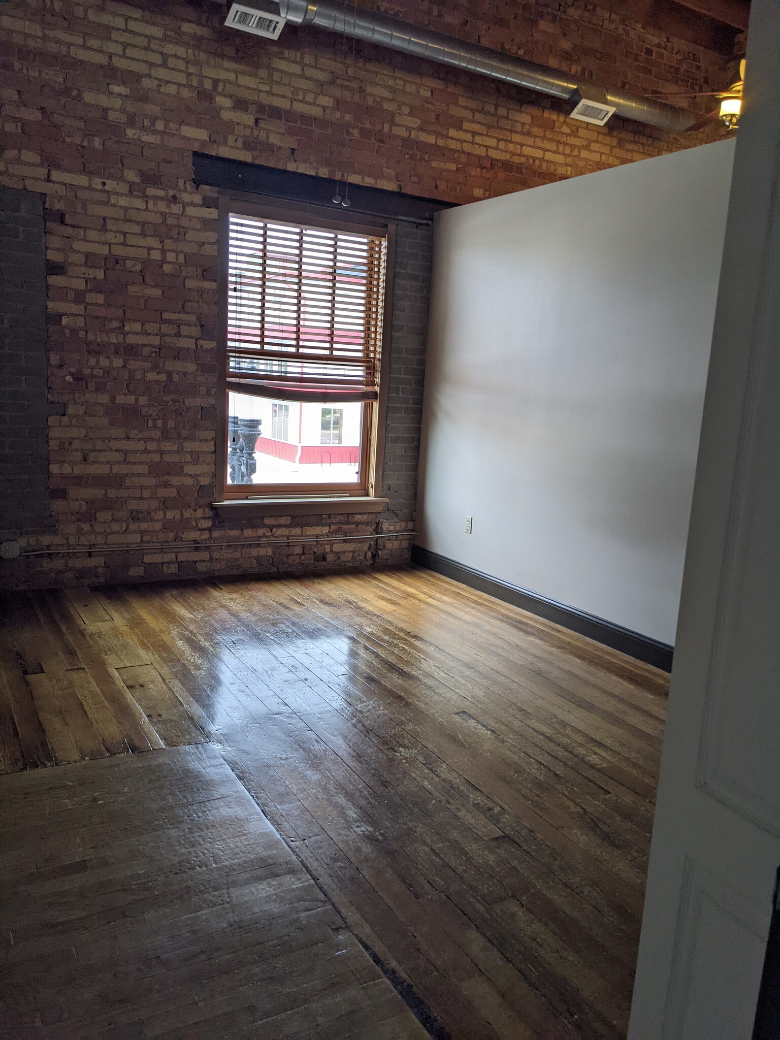Bedroom - 1133 S Washington Ave