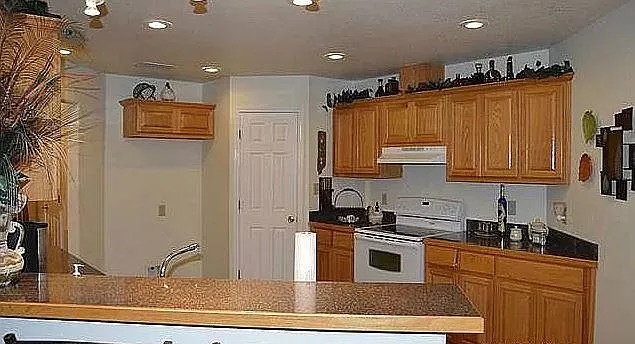 Building Photo - 123 La Paloma Dr