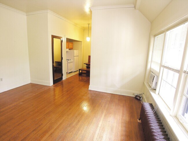Living Room - Wellesley Place