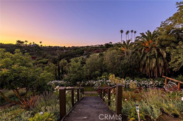 Building Photo - 449 Avenida Crespi