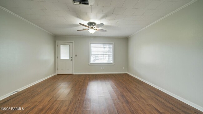 Building Photo - 216 E Milton Ave