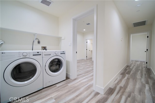 Building Photo - 2011 8th Ave