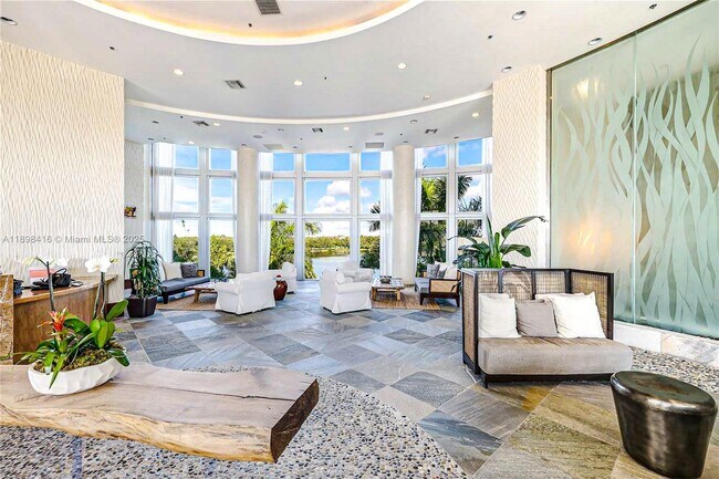 Building Photo - 2681 N Flamingo Rd