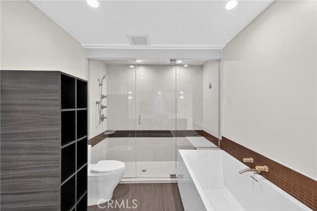 Building Photo - 855 Santa Ana St