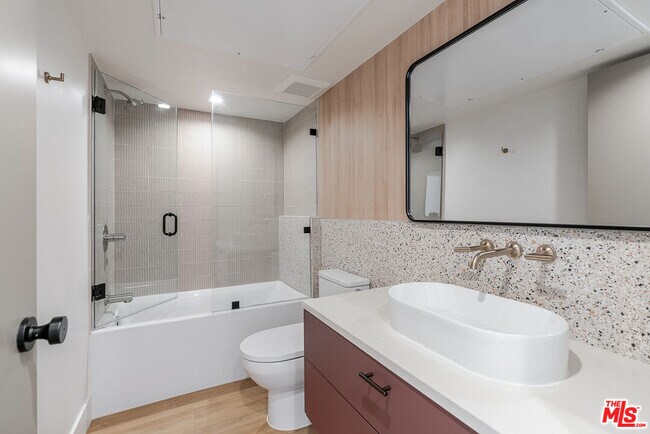 Building Photo - 12425 Texas Ave