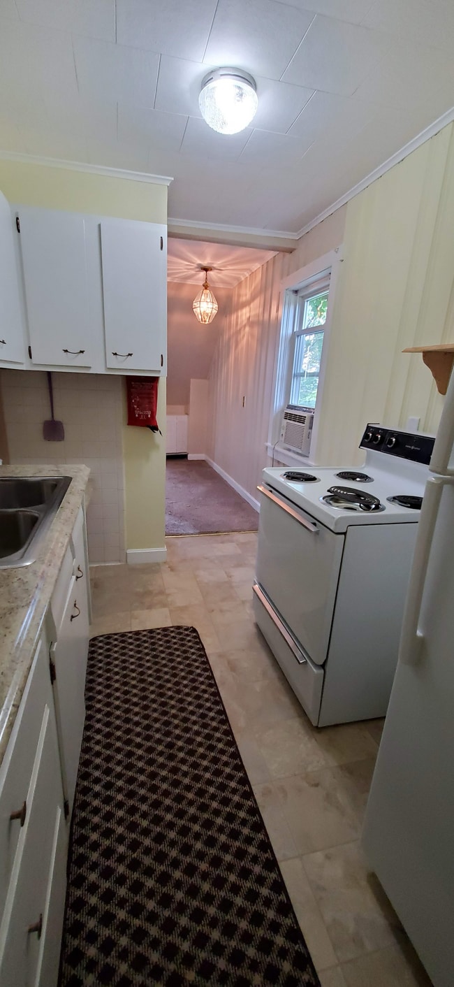 Building Photo - 40 Fairmount St