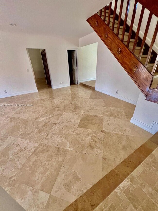 Building Photo - 6083 Vista Linda Ln