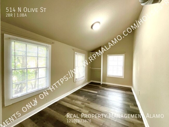 Building Photo - 514 N Olive St