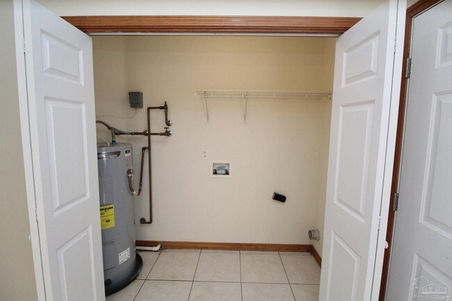 Building Photo - 3355 Green Briar Cir