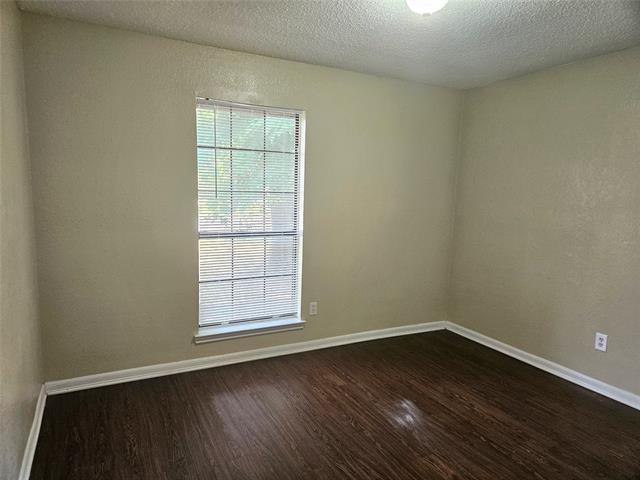 Building Photo - 3201 Fairmeadows Ln