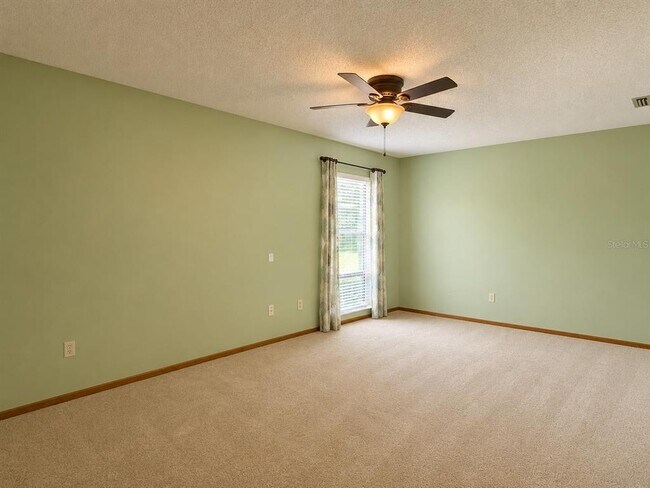 Building Photo - 1455 King Ct