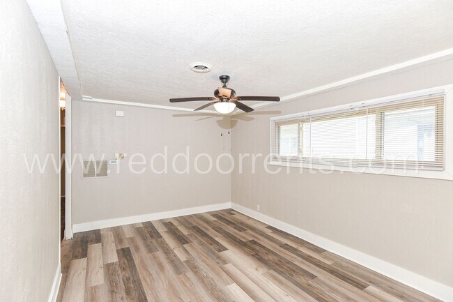 Building Photo - Coming soon! - Experience Urban Sophistica...