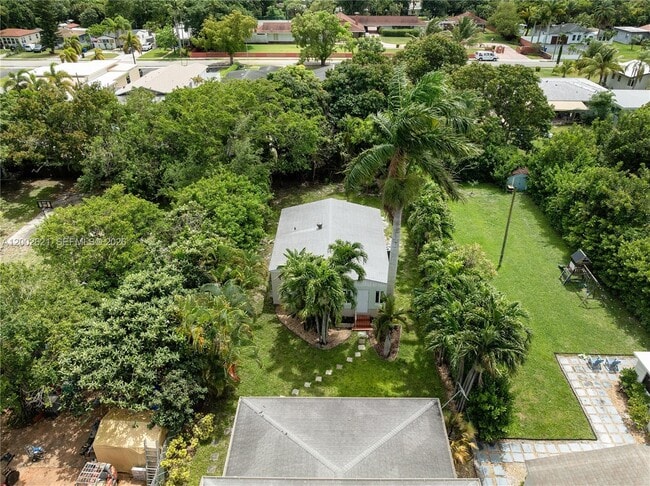 Building Photo - 2456 Jackson St