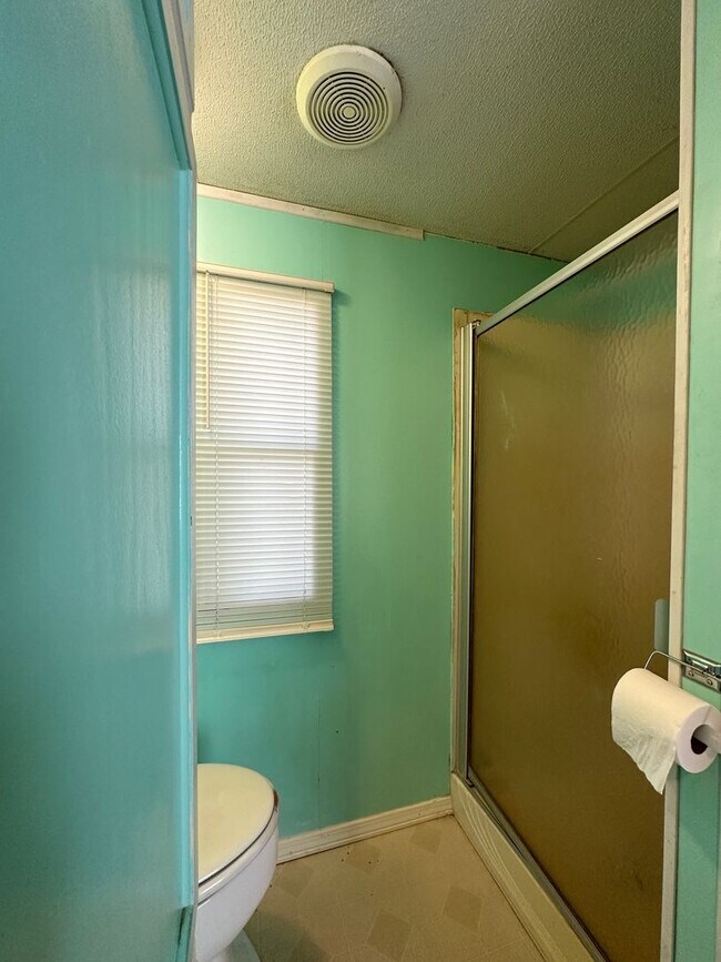 Building Photo - Owner financing only