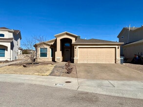 Building Photo - 7105 Falling Leaf Cir