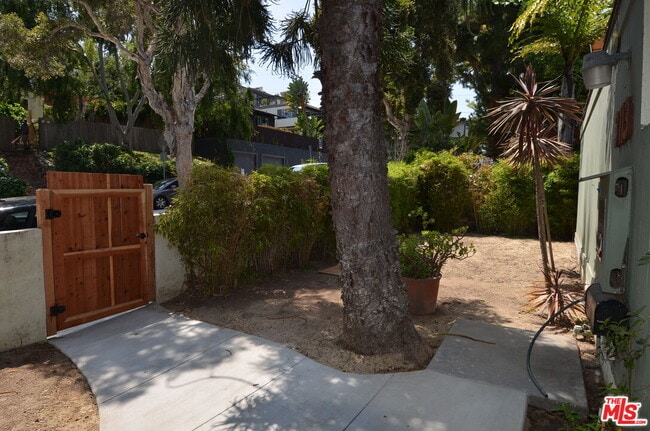 Primary Photo - 3113 5th St