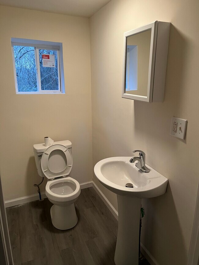 Bathroom - 1033 Cowford Rd