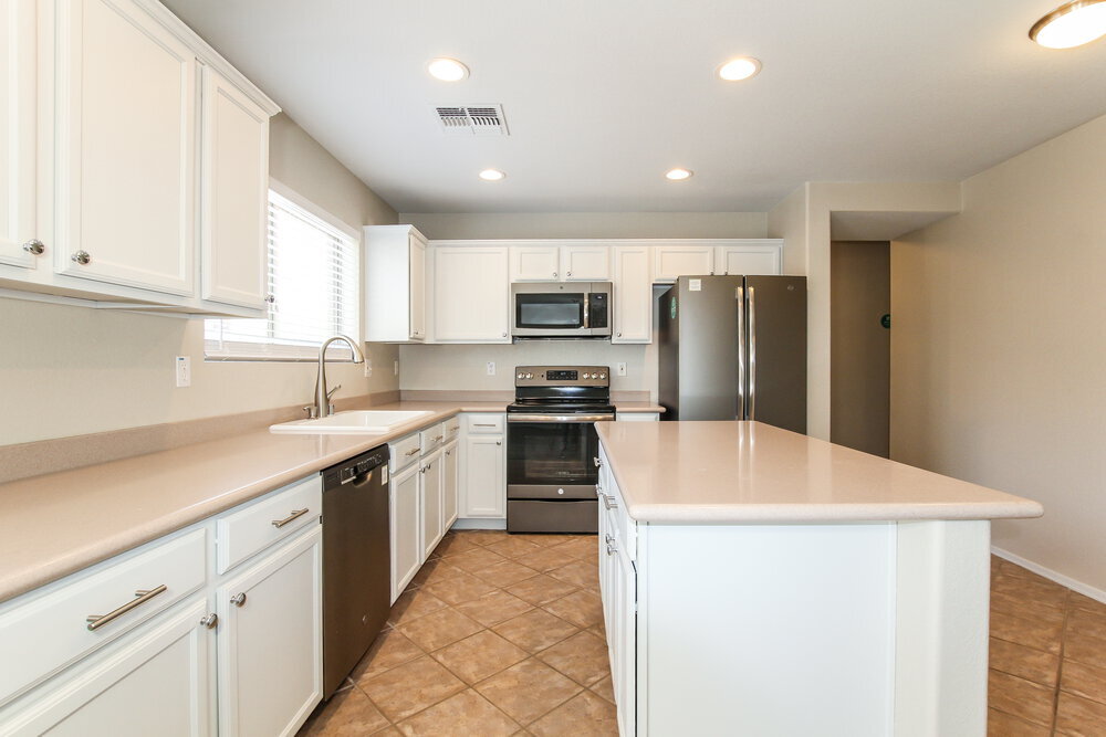 Building Photo - 17037 W Marshall Ln