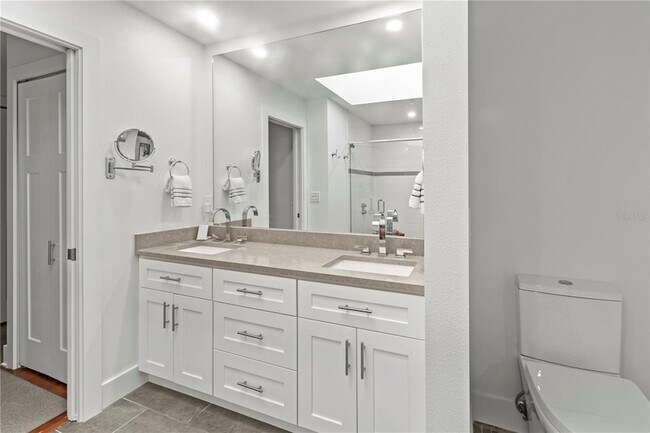 Building Photo - 2377 Harbour Oaks Dr