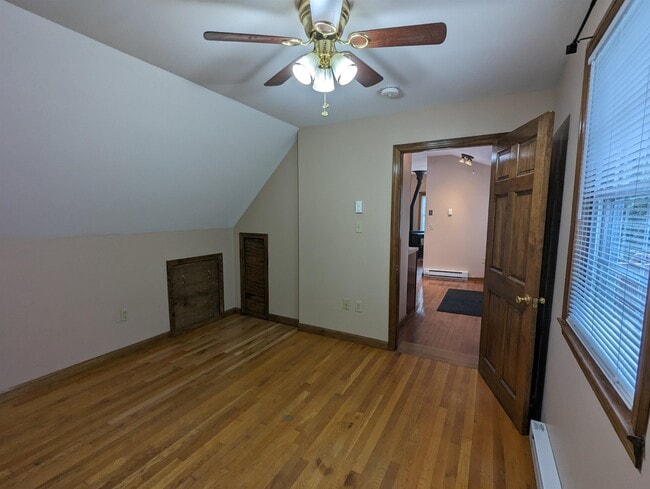 Building Photo - 216 County Rd