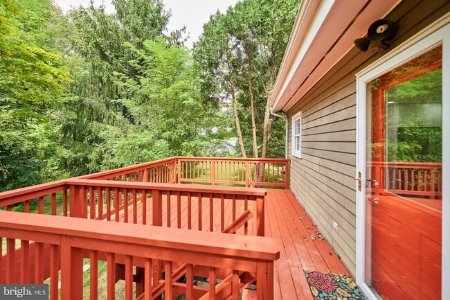 Building Photo - 9900 Kingsbridge Dr