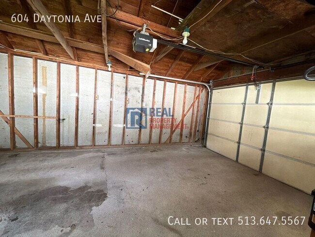 Building Photo - 604 Daytonia Ave