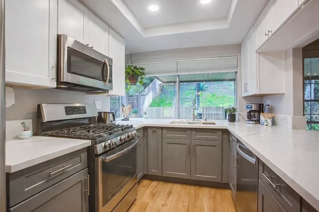 Building Photo - 1140 Harding St