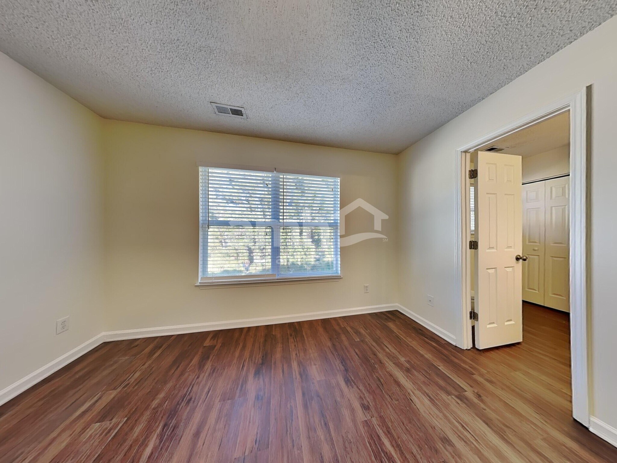 Building Photo - 139 Julian Pond Ln