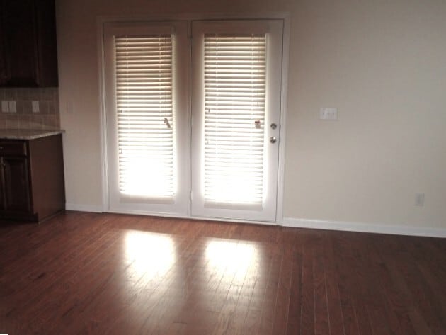 Building Photo - 307 Victoria Heights Dr