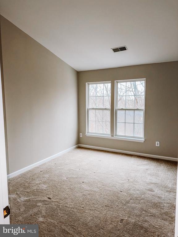 Building Photo - 4704 Turnberry Dr